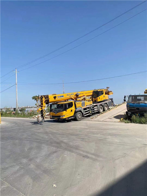 万柏林区吊车作业时，可能会产生哪些额外收费项目？